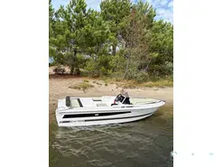B2 Marine CAP FERRET 135 FISHING