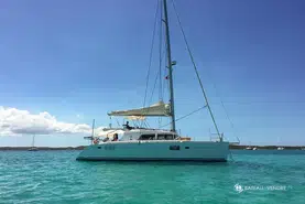 Lagoon  440