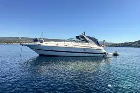 Cruisers Yachts  4270 Esprit