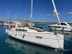 Beneteau Oceanis 38