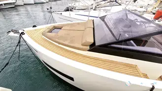De Antonio Yachts D33 Cruiser