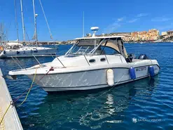 Boston Whaler  305 Conquest