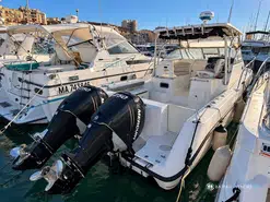 Boston Whaler  305 Conquest
