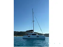 Lagoon  42