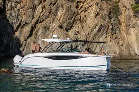 Jeanneau TH 33