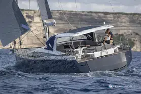 Jeanneau  65