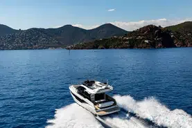 Galeon  400 Fly