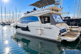 Prestige Yachts  520 Fly
