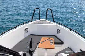 XO Boats DSCVR T-Top