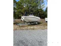 Quicksilver Activ 555 Open