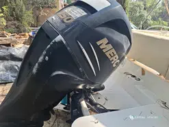 Quicksilver Activ 675 Open