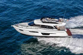 Ferretti  500