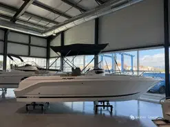 B2 Marine  652