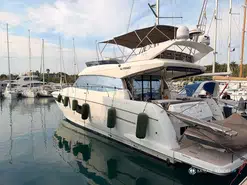 Prestige Yachts  560 Fly
