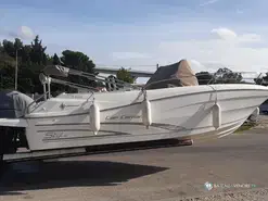 Jeanneau Cap Camarat 7.5 CC