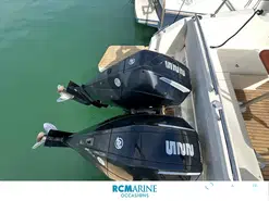 Quicksilver Activ 875 Sundeck