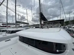 Lagoon  42
