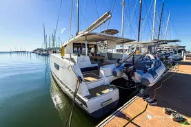 Fountaine Pajot Lucia 40