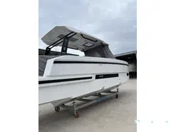 De Antonio Yachts D32