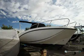 Quicksilver Activ 675 Open
