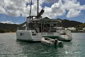 Lagoon  42