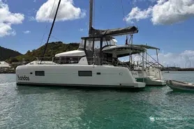 Lagoon  42