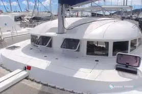 Lagoon  380