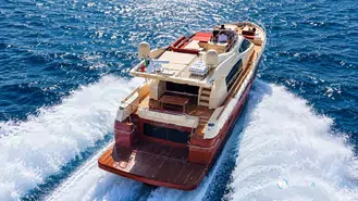 Ferretti Altura 690