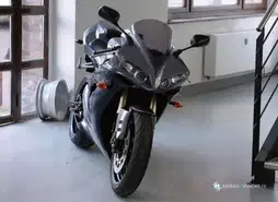 Yamaha Moto YAMAHA R1