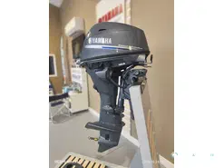 Moteur Yamaha F25 LC