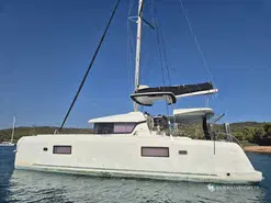 Lagoon  42