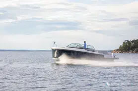 Delta Powerboats  33 Open