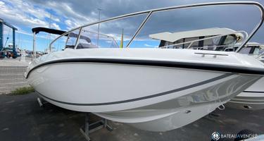 Quicksilver Activ 675 Open