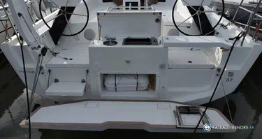 Dufour  37