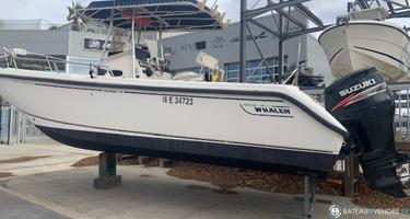 Boston Whaler  26 Outrage