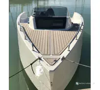 Nuva M6 Cabine