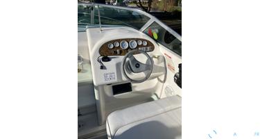 Sea Ray  215 Express Cruiser