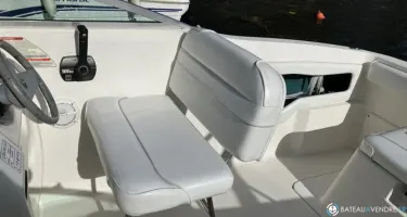 Sea Ray  215 Express Cruiser