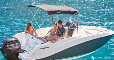 Quicksilver Activ 555 Open