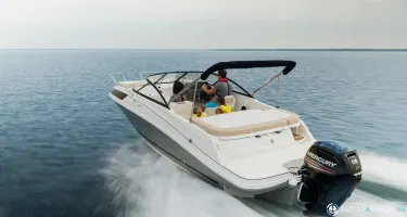 Bayliner VR5 Cuddy OB