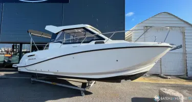 Quicksilver  675 Weekend