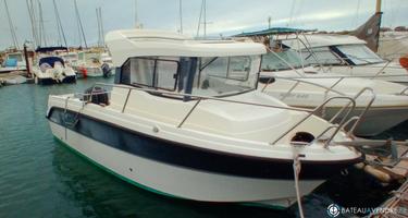 Parker  660 Pilothouse