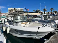 Sessa Marine Key Largo 25
