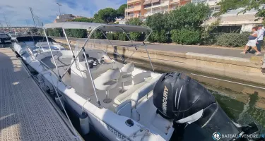 Kelt White Shark 226
