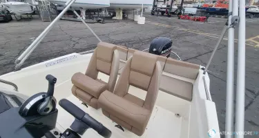 Quicksilver Activ 555 Open