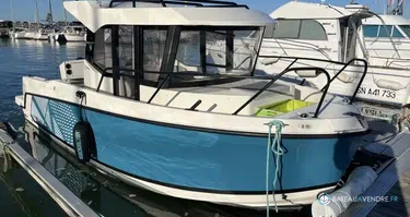 Quicksilver Activ 705 Pilothouse