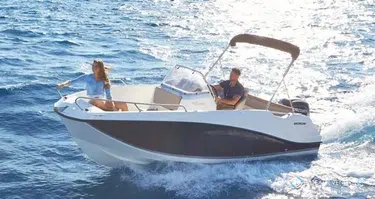 Quicksilver Activ 555 Open